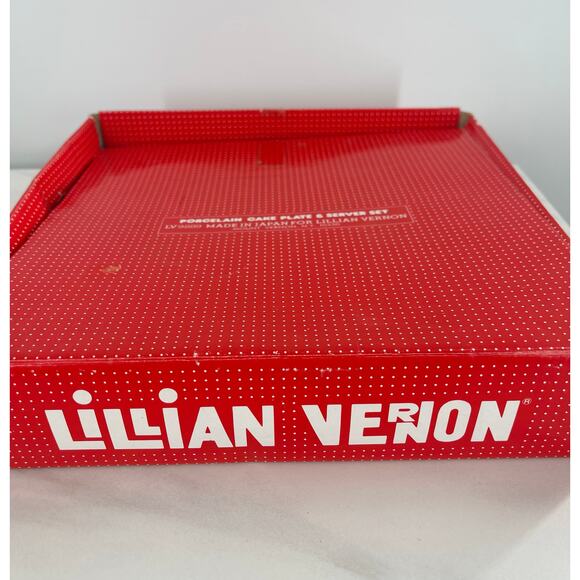 Vintage Lillian Vernon Christmas Cake Plate & Server Set Porcelain Holly w/Box - Picture 2 of 7